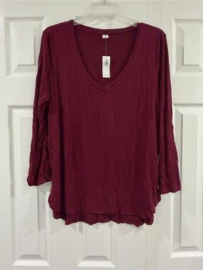 Old Navy Women's Long Sleeve V-Neck Top - Wine